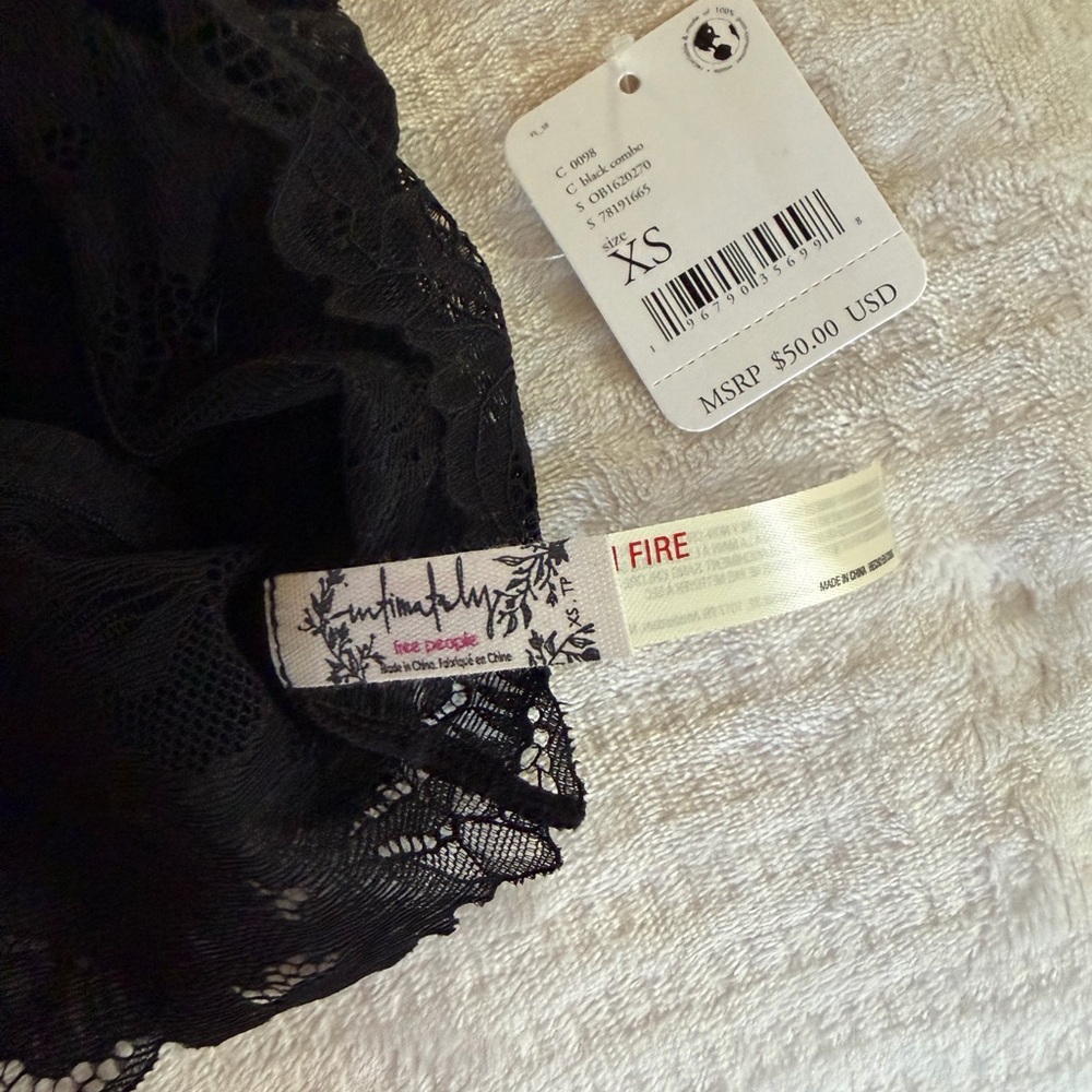 Free People 2 Pack Black Lace Bralette NWT - Picture 4 of 5